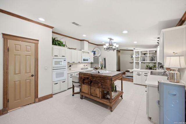 3095 Ranch Road 165, Blanco, TX 78606