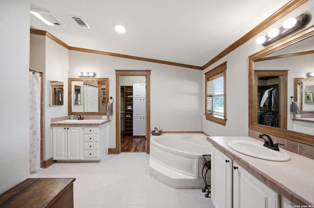 3095 Ranch Road 165, Blanco, TX 78606
