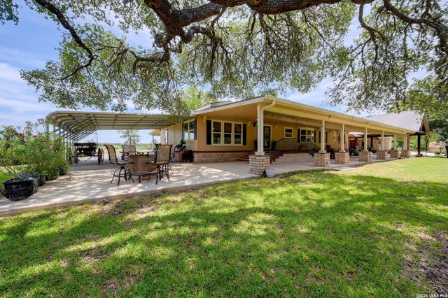3095 Ranch Road 165, Blanco, TX 78606