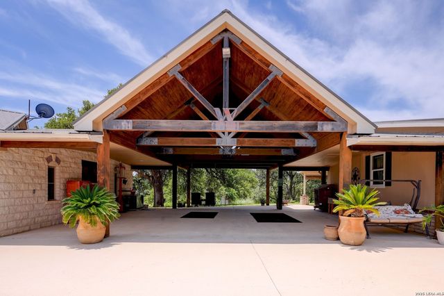 3095 Ranch Road 165, Blanco, TX 78606
