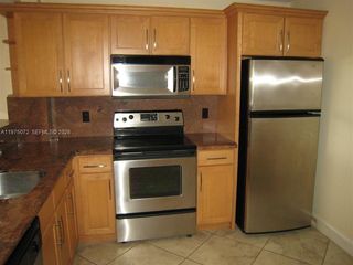 7722 Camino Real D301, Miami, FL 33143