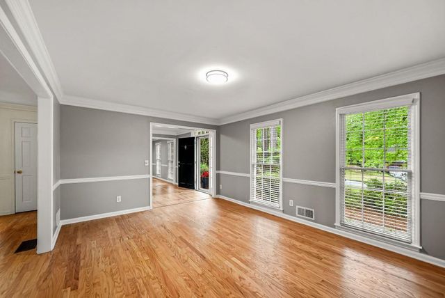 153 Lakeside Drive, Kennesaw, GA 30144