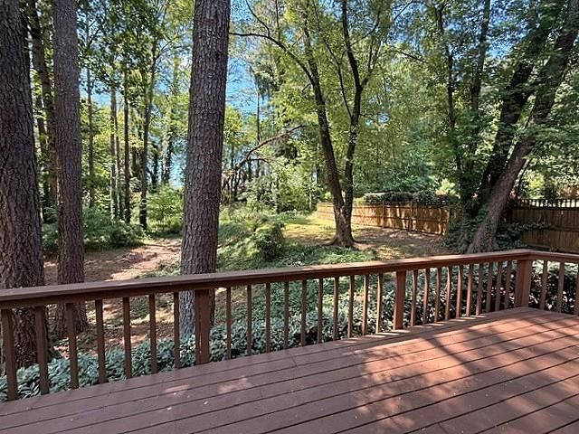 153 Lakeside Drive, Kennesaw, GA 30144