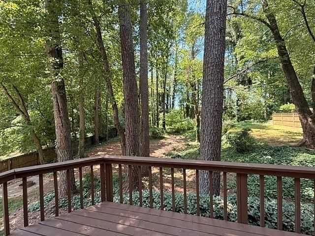 153 Lakeside Drive, Kennesaw, GA 30144