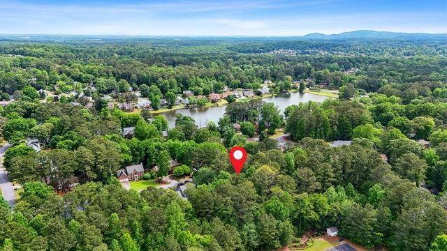 153 Lakeside Drive, Kennesaw, GA 30144