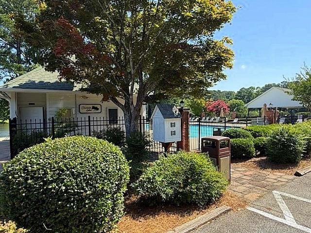 153 Lakeside Drive, Kennesaw, GA 30144