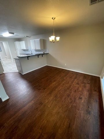 803 Chambers Creek, Hewitt, TX 76643