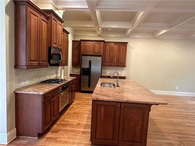 6032 Coldwater Point, Johns Creek, GA 30097