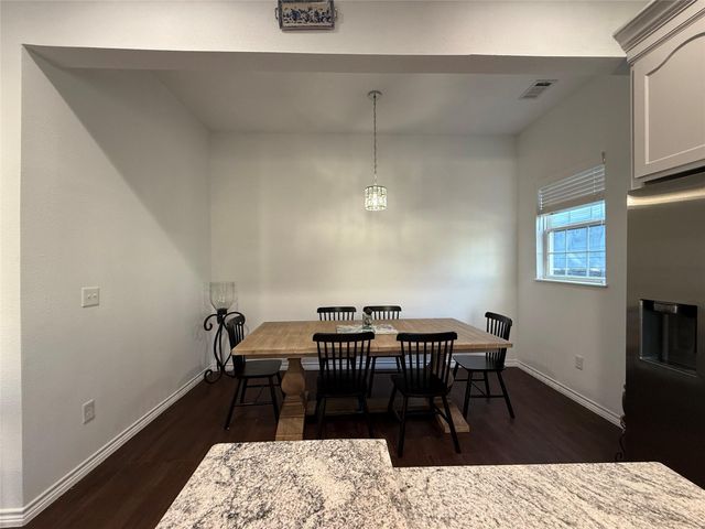 1717 Weber Street, Houston, TX 77007