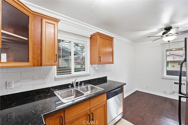 156 Avenida Descanso, Oceanside, CA 92057