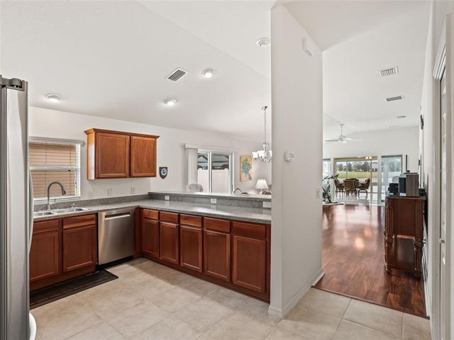 1225 EDGEWATER LANE, The Villages, FL 32162
