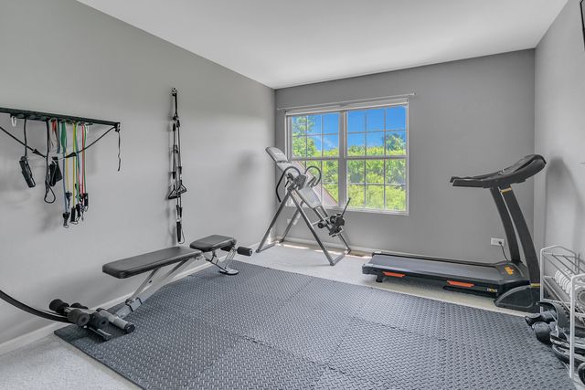 2603 Kendall Crossing, Mchenry, IL 60051