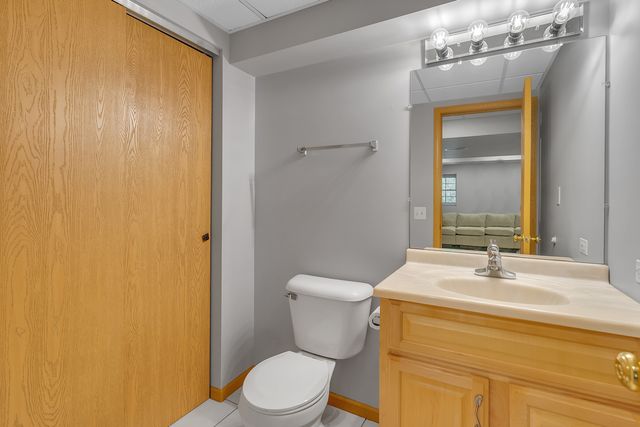 2603 Kendall Crossing, Mchenry, IL 60051