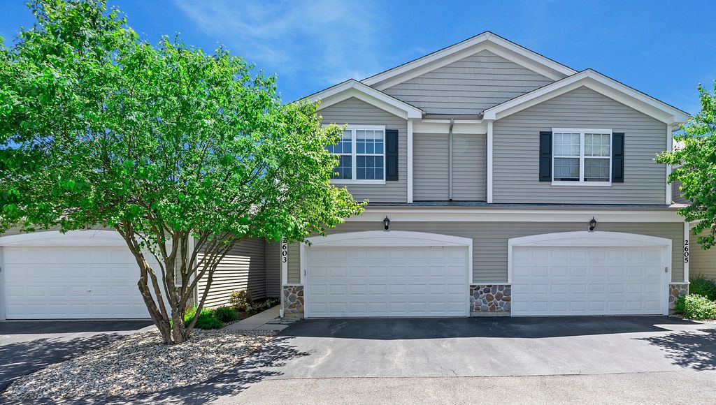 2603 Kendall Crossing, Mchenry, IL 60051