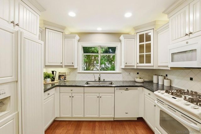 1370 Friends Way, Fallbrook, CA 92028