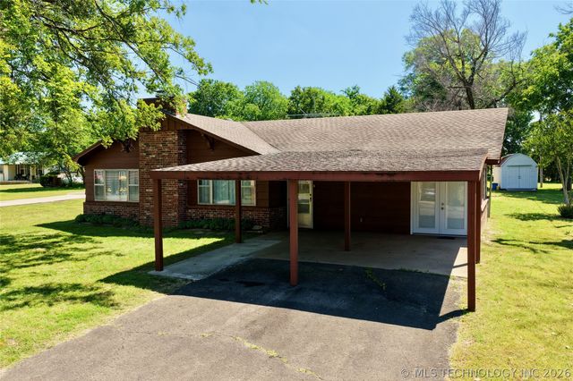 414250 E 1074 Road, Checotah, OK 74426
