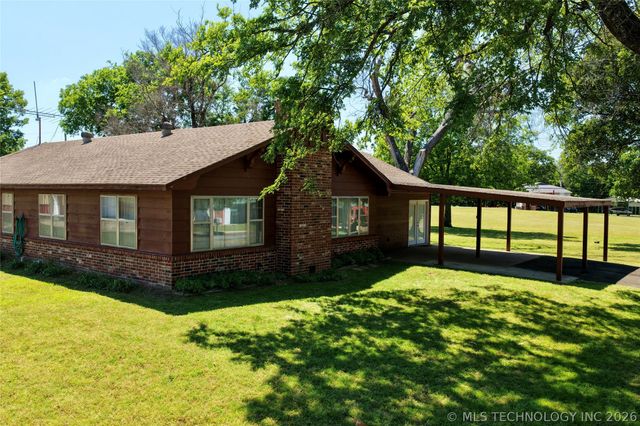 414250 E 1074 Road, Checotah, OK 74426