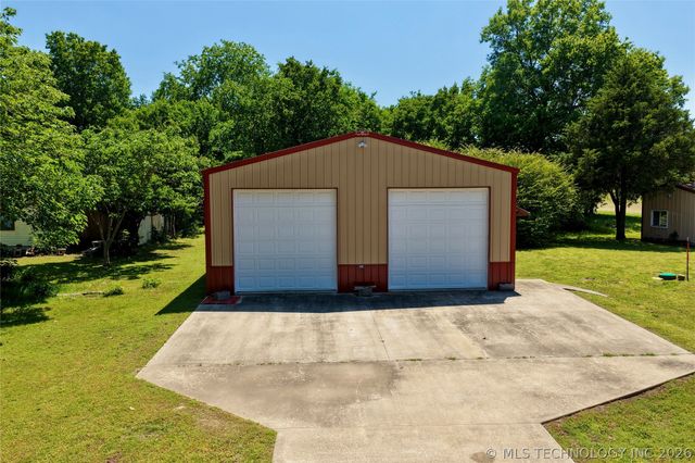 414250 E 1074 Road, Checotah, OK 74426