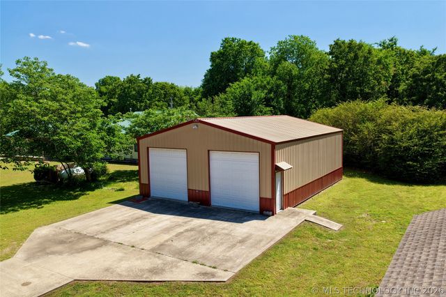 414250 E 1074 Road, Checotah, OK 74426