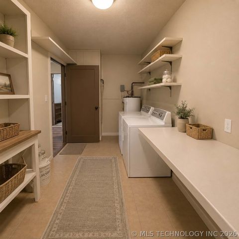 414250 E 1074 Road, Checotah, OK 74426