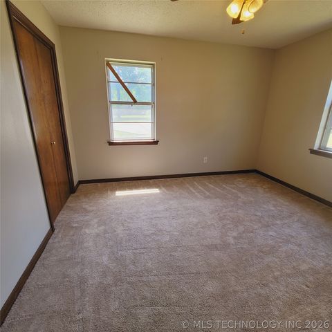 414250 E 1074 Road, Checotah, OK 74426