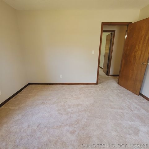 414250 E 1074 Road, Checotah, OK 74426