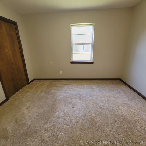 414250 E 1074 Road, Checotah, OK 74426