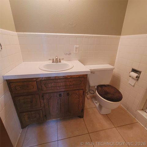 414250 E 1074 Road, Checotah, OK 74426
