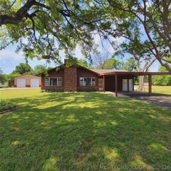 414250 E 1074 Road, Checotah, OK 74426