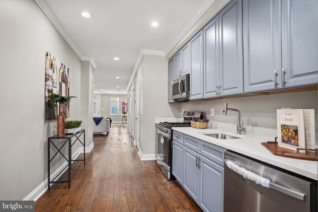 2022 4TH ST NE, Washington, DC 20002