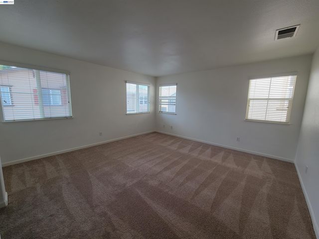 313 Turnstone Cir, Pittsburg, CA 94565