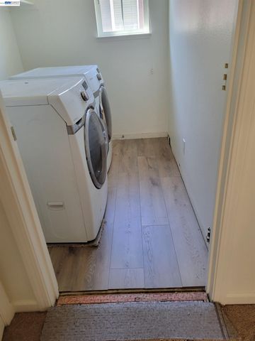 313 Turnstone Cir, Pittsburg, CA 94565