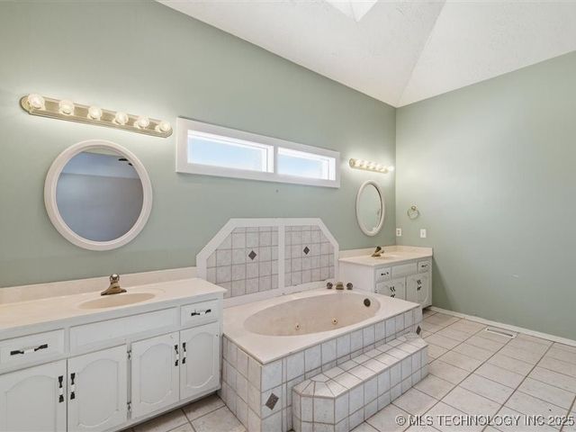 3437 S 75th West Avenue, Tulsa, OK 74107