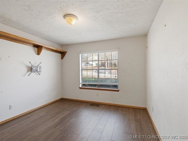 3437 S 75th West Avenue, Tulsa, OK 74107