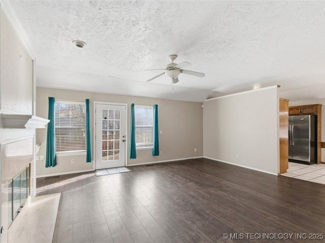 3437 S 75th West Avenue, Tulsa, OK 74107