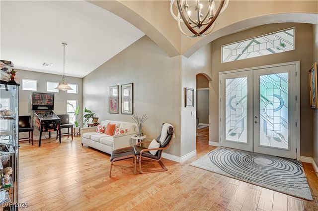 5669 Victoria Regina Avenue, Las Vegas, NV 89139