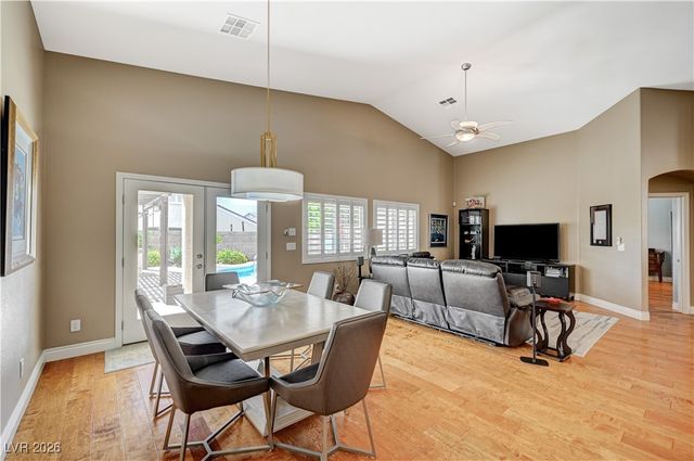 5669 Victoria Regina Avenue, Las Vegas, NV 89139