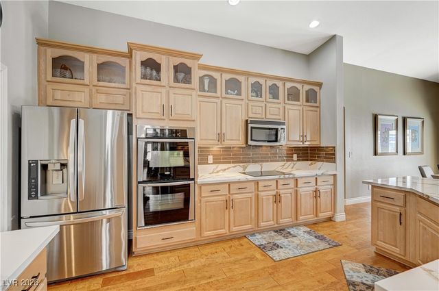 5669 Victoria Regina Avenue, Las Vegas, NV 89139