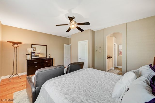 5669 Victoria Regina Avenue, Las Vegas, NV 89139