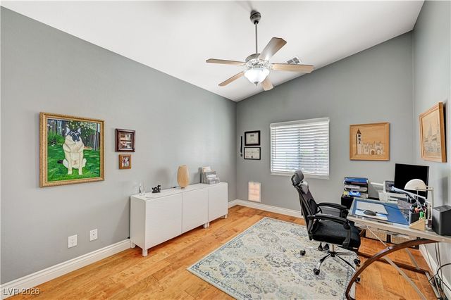 5669 Victoria Regina Avenue, Las Vegas, NV 89139