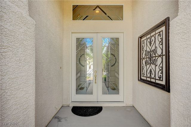 5669 Victoria Regina Avenue, Las Vegas, NV 89139