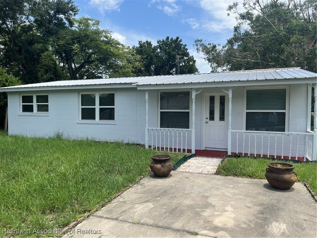 951 Lake June Road, Lake Placid, FL 33852