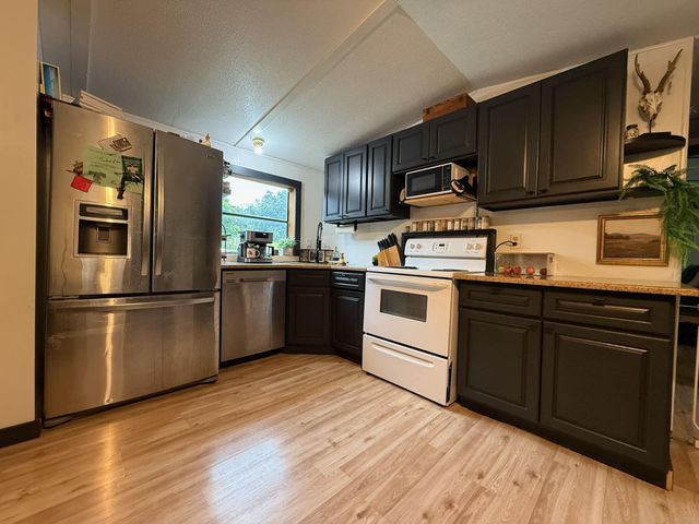 4186 Missouri 142, Thayer, MO 65791