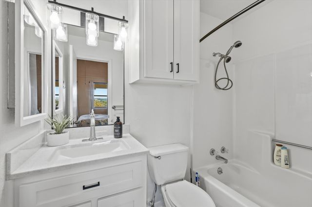 3033 Hells Gate Loop E207, Strawn, TX 76475