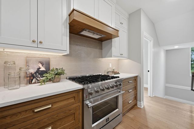 16765 W Hickory Ct, Goddard, KS 67052