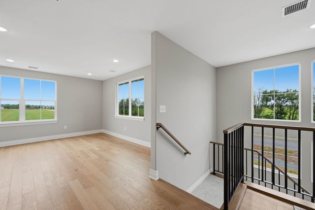 16765 W Hickory Ct, Goddard, KS 67052