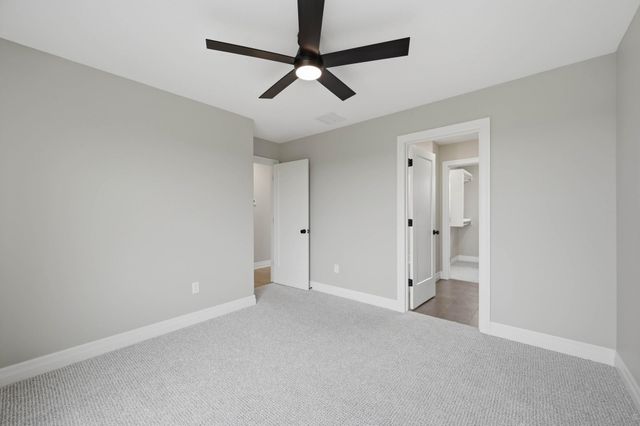 16765 W Hickory Ct, Goddard, KS 67052