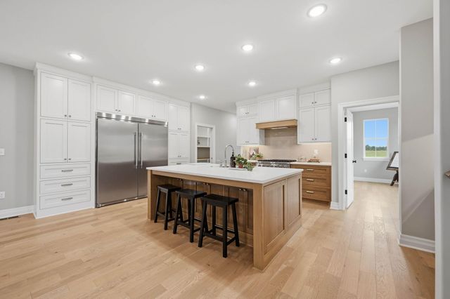 16765 W Hickory Ct, Goddard, KS 67052