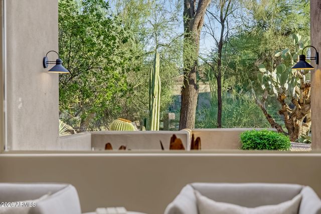 9828 E GAMBLE Lane, Scottsdale, AZ 85262