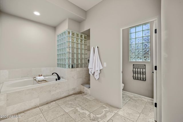 9828 E GAMBLE Lane, Scottsdale, AZ 85262